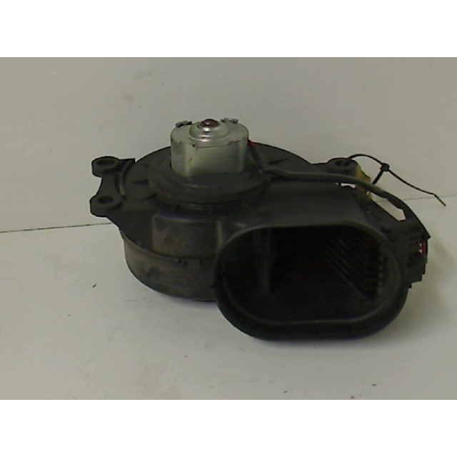 Kachel ventilator motor Peugeot 807 (2002 - 2007) MPV 2.2 HDiF 16V (DW12TED4(4HX))