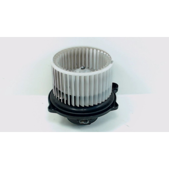 Kachel ventilator motor Kia Pro cee'd (EDB3) (2008 - 2000) 3-Drs. 1.6 CRDi 16V (D4FB)