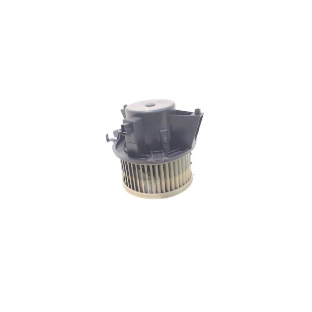 Kachel ventilator motor Fiat Doblo (223A/119) (2001 - 2005) MPV 1.6 16V (182.B.6000(Euro 3))