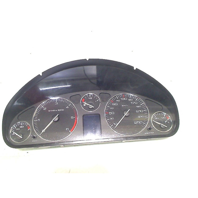 Cockpit Peugeot 407 SW (6E) (2004 - 2010) Combi 2.0 HDiF 16V (DW10BTED4(RHR))
