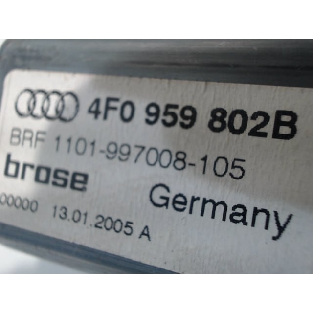 Raammechaniek elektrisch rechts voor Audi A6 Quattro (C6) (2004 - 2006) A6 (C6) Sedan 3.0 TDI V6 24V Quattro (BMK)
