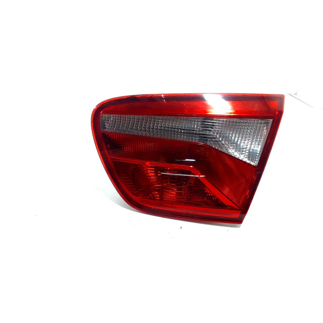 Achterlicht kofferdeksel achterklep rechts Seat Ibiza ST (6J8) (2010 - 2015) Combi 1.2 TDI Ecomotive (CFWA)