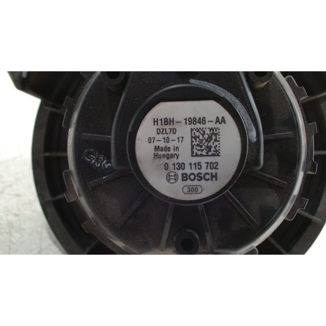 Kachel ventilator motor Ford Fiesta 7 (2017 - heden) Fiesta VIII Hatchback 1.5 TDCi 85 (XUJF)