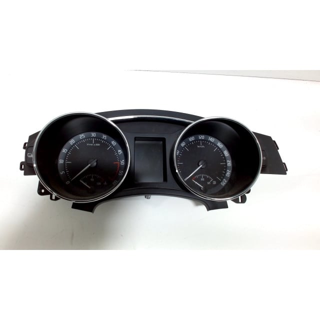 Cockpit Skoda Superb Combi (3TAC/TAF) (2009 - 2015) Combi 2.0 TDI 16V (CFFB)