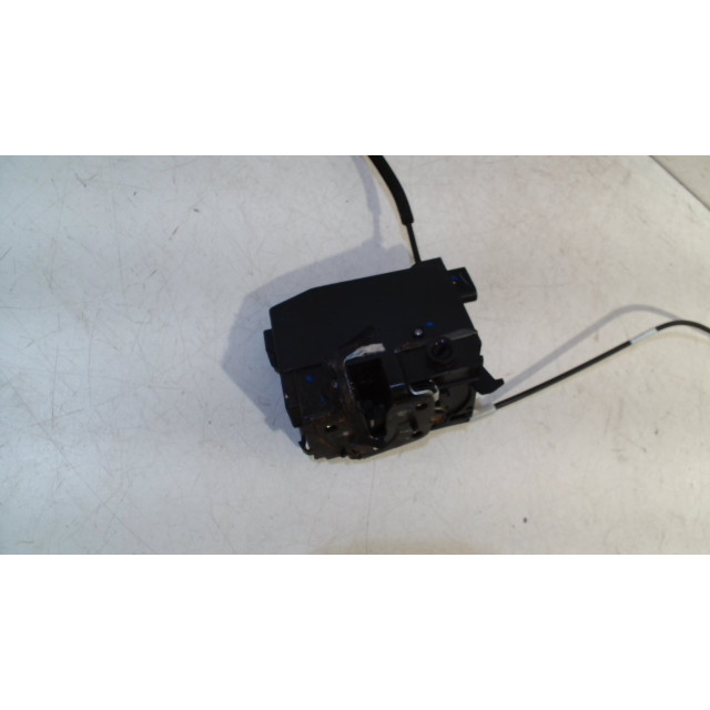 Slot mechaniek portier elektrisch centrale vergrendeling links achter Peugeot 308 SW (L4/L9/LC/LJ/LR) (2014 - 2021) Combi 5-drs 1.6 BlueHDi 120 (DV6FC(BHZ))