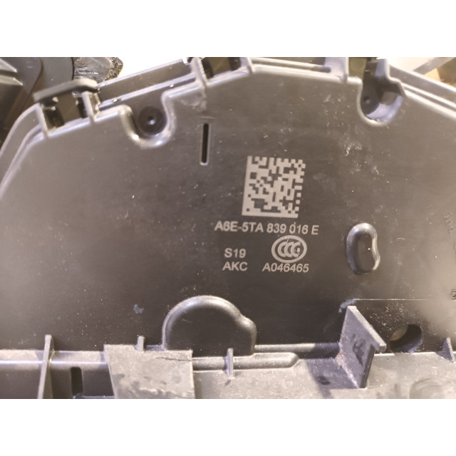 Slot mechaniek portier elektrisch centrale vergrendeling rechts achter Skoda Superb (3V3) (2015 - heden) Hatchback 2.0 TDI (DFCA)
