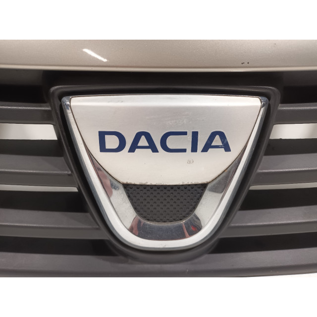Grille Dacia Sandero I (BS) (2008 - 2012) Sandero (BS) Hatchback 1.4 (K7J-710)