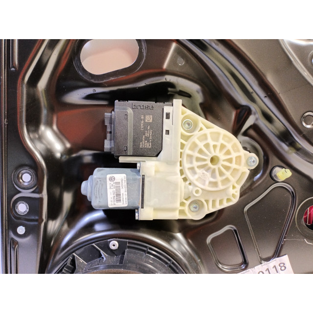 Raammechaniek elektrisch rechts achter Volkswagen Passat (362) (2010 - 2014) Sedan 1.4 TSI 16V (CAXA(Euro 5))