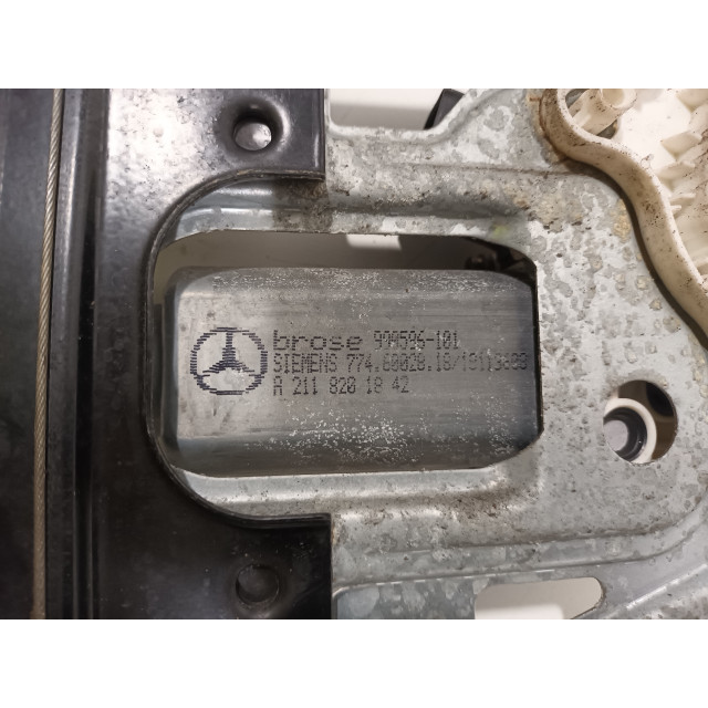 Raammechaniek elektrisch links voor Mercedes-Benz C (W203) (2000 - 2007) Sedan 3.2 C-320 V6 18V (M112.946)