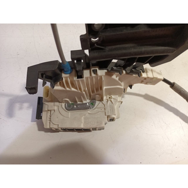 Slot mechaniek portier elektrisch centrale vergrendeling rechts achter Mercedes-Benz ML III (166) (2011 - 2015) SUV 3.0 ML-350 BlueTEC V6 24V 4-Matic (OM642.826)