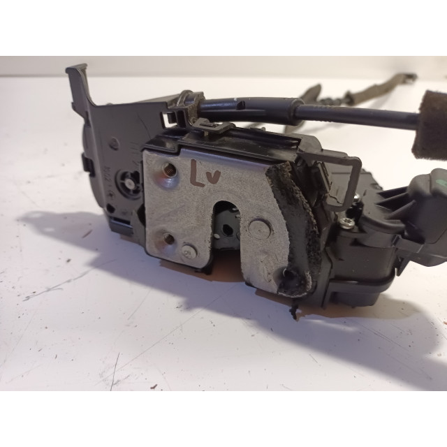 Slot mechaniek portier elektrisch centrale vergrendeling links voor Renault Captur (2R) (2016 - heden) SUV 1.2 TCE 16V EDC (H5F-412(H5F-G4))