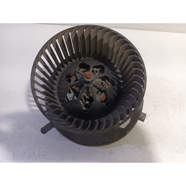 Kachel ventilator motor Volkswagen Passat Variant (365) (2010 - 2014) Combi 1.4 TSI 16V (CAXA(Euro 5))