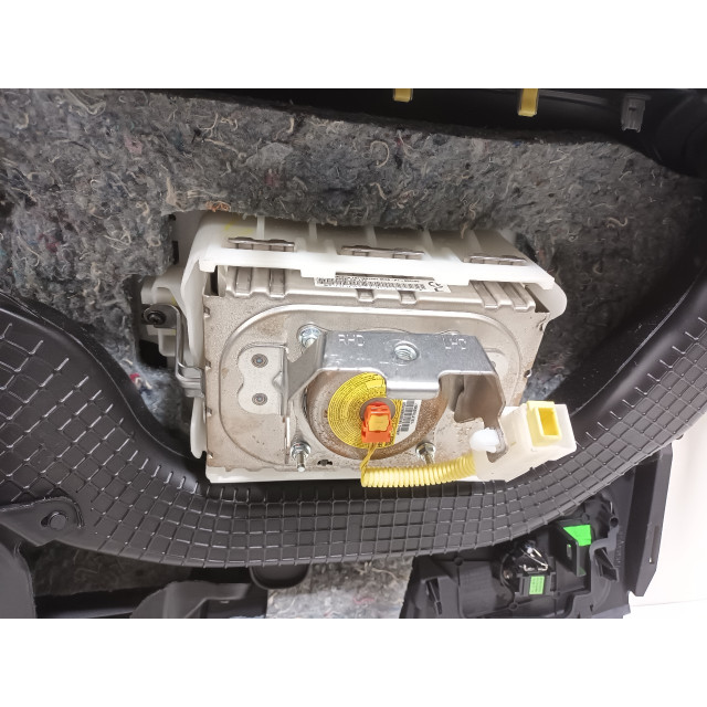 Airbag set Toyota Aygo (B40) (2014 - 2018) Hatchback 1.0 12V VVT-i (1KR-FE)