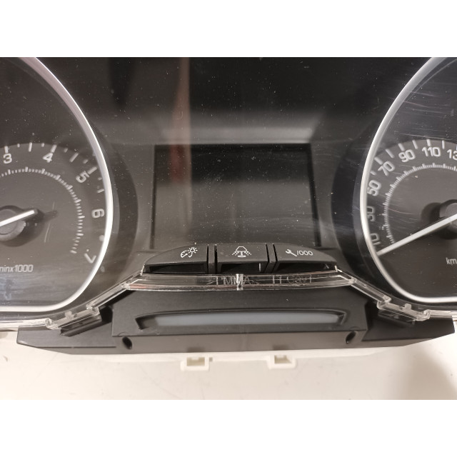Cockpit Peugeot 208 I (CA/CC/CK/CL) (2012 - 2019) Hatchback 1.4 16V (EP3C(8FP))