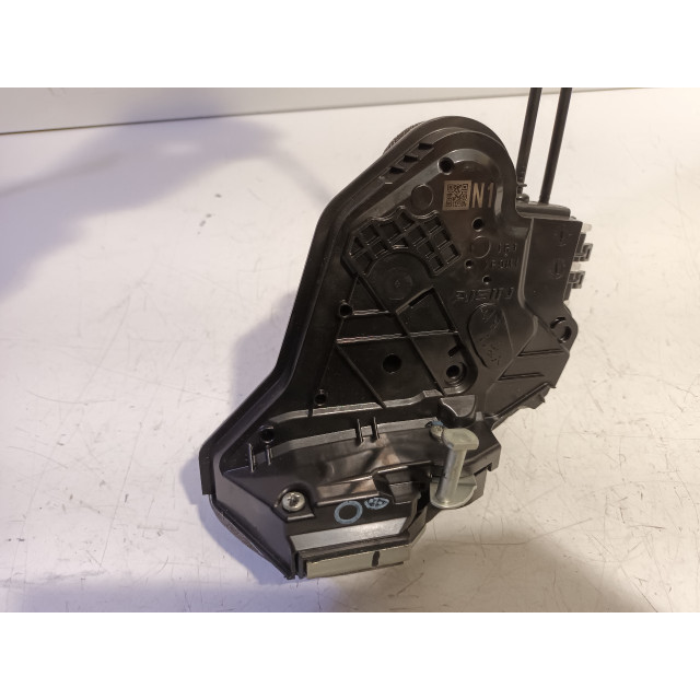 Slot mechaniek portier elektrisch centrale vergrendeling rechts achter Peugeot 108 (2018 - heden) Hatchback 1.0 12V VVT-i (1KRFE(CFB))