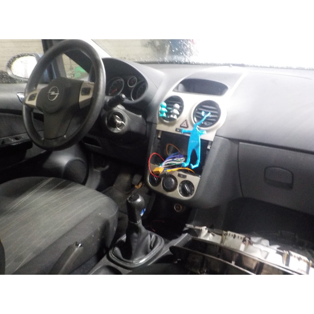 Slot mechaniek kofferdeksel achterklep elektrisch Opel Corsa D (2006 - 2014) Hatchback 1.2 16V (Z12XEP(Euro 4))