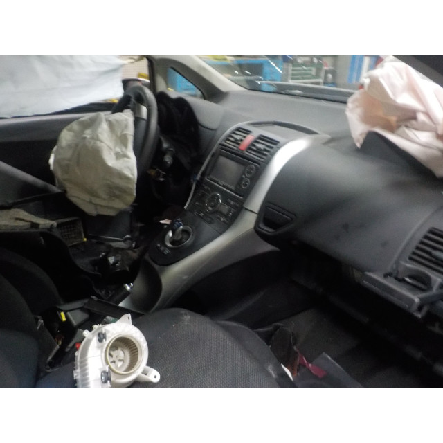 Slot mechaniek portier elektrisch centrale vergrendeling links achter Toyota Auris (E15) (2010 - 2012) Hatchback 1.8 16V HSD Full Hybrid (2ZRFXE)