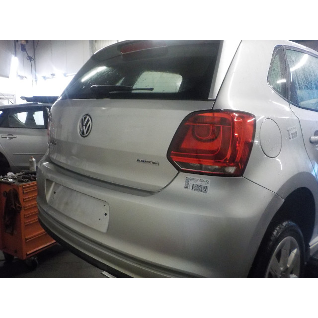 Portier links achter Volkswagen Polo V (6R) (2009 - 2014) Hatchback 1.2 TDI 12V BlueMotion (CFWA(Euro 5))
