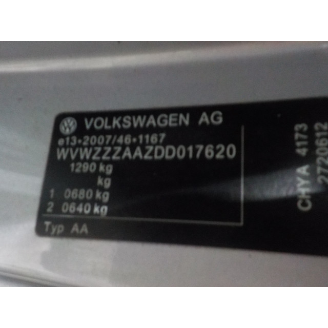 Ruitenwissermotor achter Volkswagen Up! (121) (2011 - 2020) Hatchback 1.0 12V 60 (CHYA)