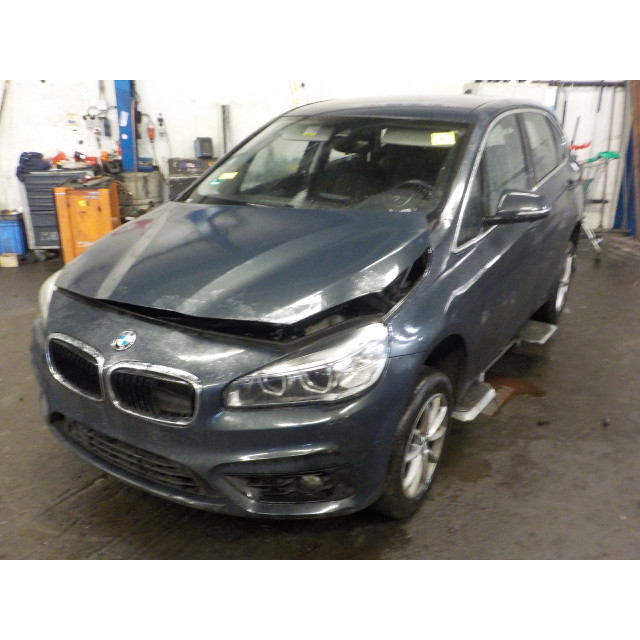 Remklauw rechts voor BMW 2 serie Active Tourer (F45) (2013 - 2021) MPV 218d 2.0 TwinPower Turbo 16V (B47-C20A(Euro 6))