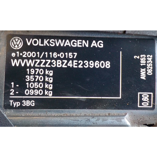 Draagarm links voor Volkswagen Passat (3B3) (2000 - 2005) Sedan 1.9 TDI 130 (AWX(Euro 3))
