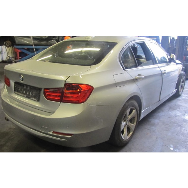 Bedieningspaneel multi media BMW 3 serie (F30) (2012 - 2015) Sedan 318d 2.0 16V (N47-D20C)