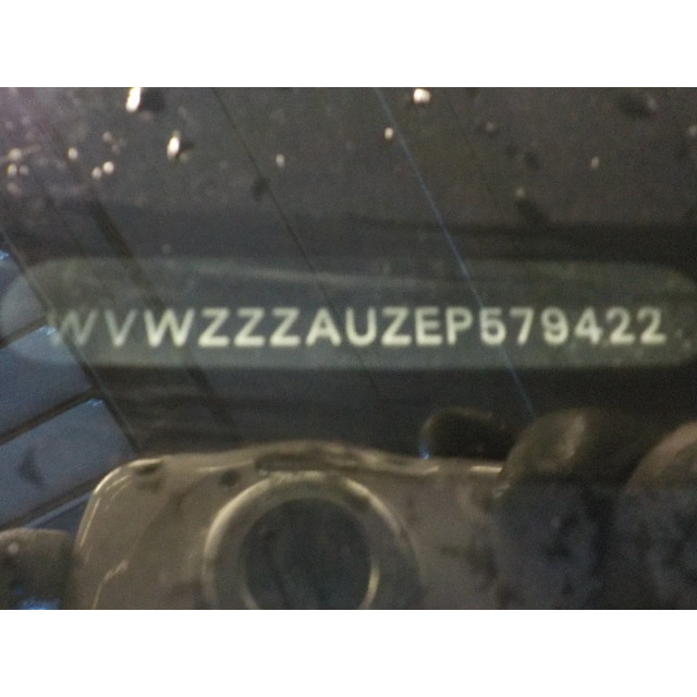 Veiligheidsgordel rechts achter Volkswagen Golf VII Variant (AUVV) (2013 - 2020) Combi 1.6 TDI BlueMotion 16V (CRKB)