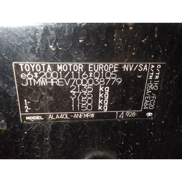 Achterlicht kofferdeksel achterklep links Toyota RAV4 (A4) (2012 - heden) Terreinwagen 2.0 D-4D 16V 4x2 (1AD-FTV)