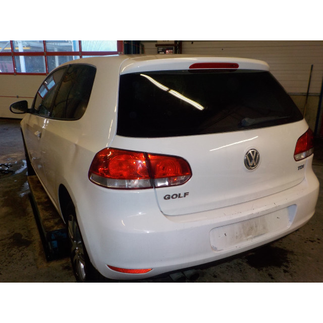Kachelweerstand Volkswagen Golf VI (5K1) (2008 - 2012) Hatchback 2.0 TDI 16V (CBDC)