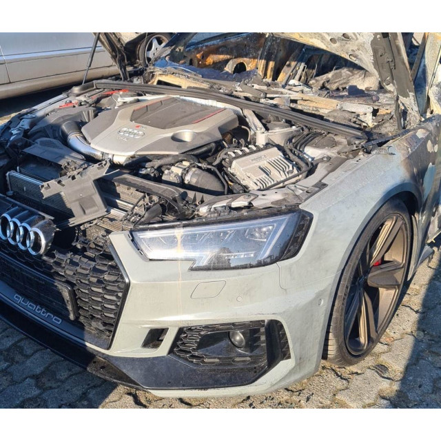 Aansluiting voor 12 volt Audi RS 4 Avant (B9) (2017 - heden) Combi 2.9 V6 TFSI 24V (DECA)