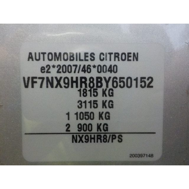 Handrem motor Citroën DS4 (NX) (2011 - 2015) Hatchback 1.6 HDiF 16V 110 (DV6C(9HR))