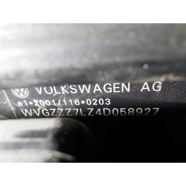 Veerpoot links achter Volkswagen Touareg (7LA/7L6) (2002 - 2010) SUV 5.0 TDI V10 (AYH)