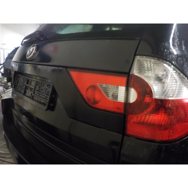 Remklauw rechts achter BMW X3 (E83) (2004 - 2008) SUV 3.0d 24V (M57N2-D30(306D3))
