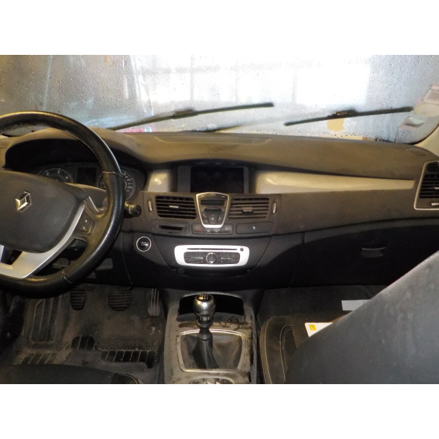 Veiligheidsgordel links achter Renault Laguna III (BT) (2007 - 2015) Hatchback 5-drs 1.5 dCi 110 (K9K-846(K9K-R8))