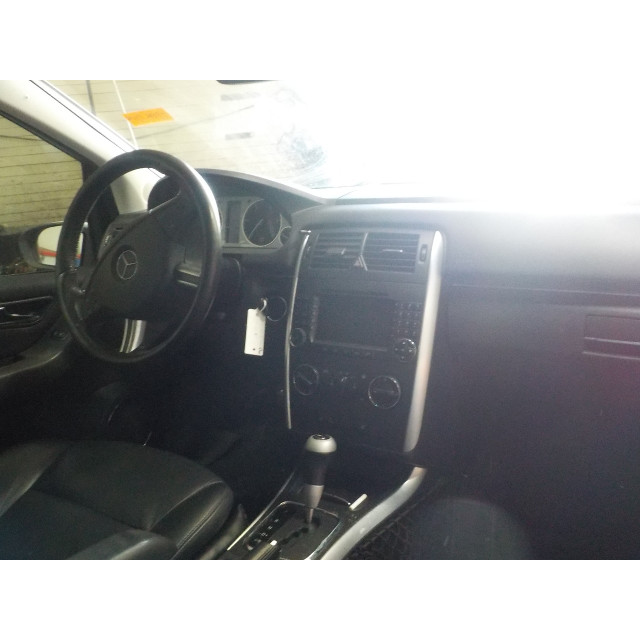 Navigatiesysteem Mercedes-Benz B (W245/242) (2005 - 2011) Hatchback 2.0 B-200 CDI 16V (OM640.941)