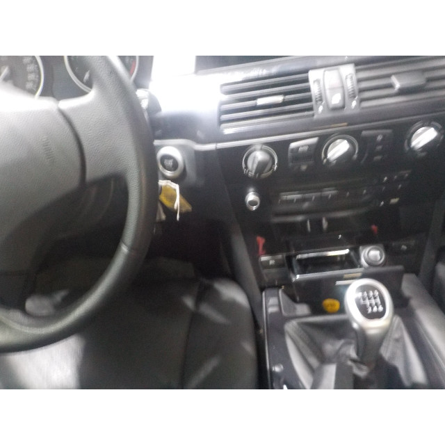 Airbag portier links voor BMW 5 serie (E60) (2007 - 2009) Sedan 520d 16V (N47-D20A)