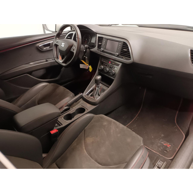 Seat Leon SC 1.8 TSI FR Dynamic - Front Schade - Koelvloeistof Lekkage