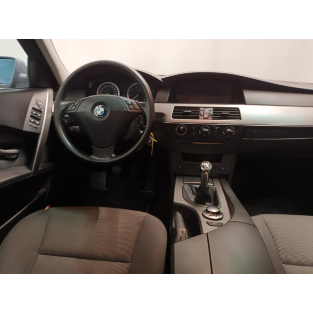 BMW 5-serie 520i - Airco - Navi