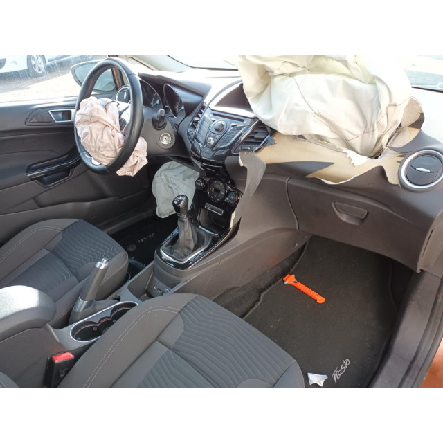 Ford Fiesta 1.0 EcoBoost Titanium - Airco - Export - Schade