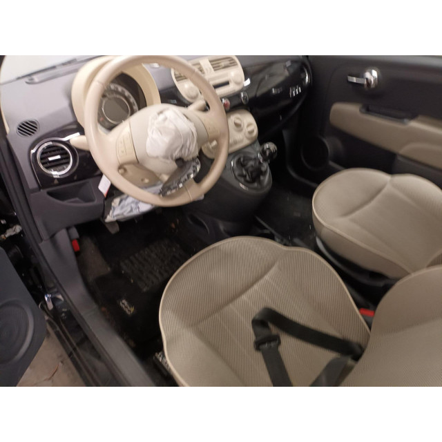 Fiat 500 0.9 TwinAir Lounge - Front en Achter Schade - Koelvloeistof Lekkage