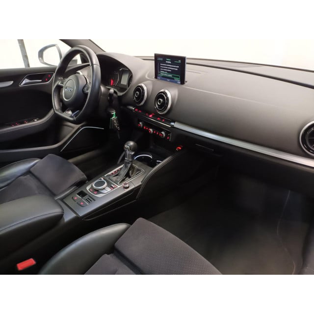 Audi A3 Limousine 1.8 TFSI Ambition Pro Line S - Olieverbruik - Aandrijfsysteem Storing