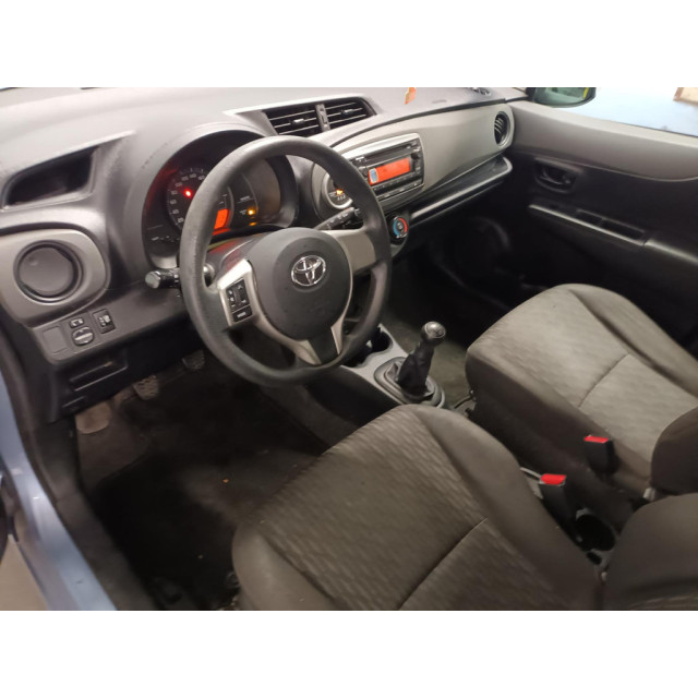 Toyota Yaris 1.0 VVT-i Comfort SCHADEAUTO!!!