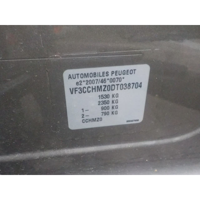 Portier links achter Peugeot 208 I (CA/CC/CK/CL) (2012 - 2019) Hatchback 1.2 Vti 12V PureTech 82 (EB2F(HMZ))