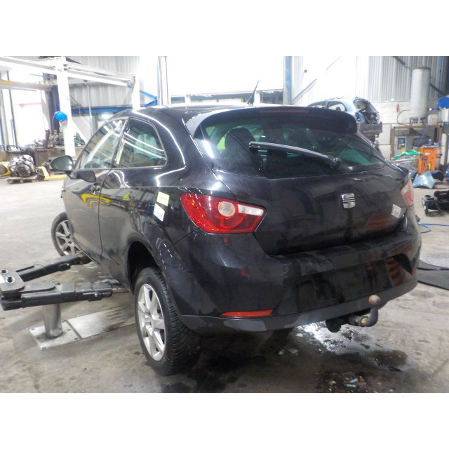 Spiegel buiten links elektrisch Seat Ibiza IV (6J5) (2010 - 2015) Hatchback 5-drs 1.2 TDI Ecomotive (CFWA)