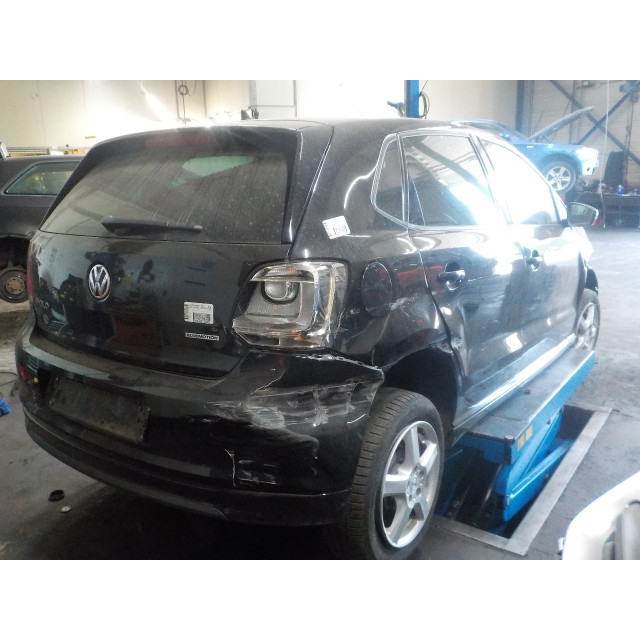 Gasklephuis Volkswagen Polo V (6R) (2009 - 2014) Hatchback 1.2 TDI 12V BlueMotion (CFWA(Euro 5))
