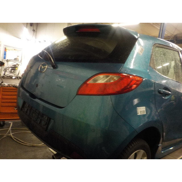 Slot mechaniek kofferdeksel achterklep elektrisch Mazda 2 (DE) (2010 - 2015) Hatchback 1.3 16V MZR (ZJVE)