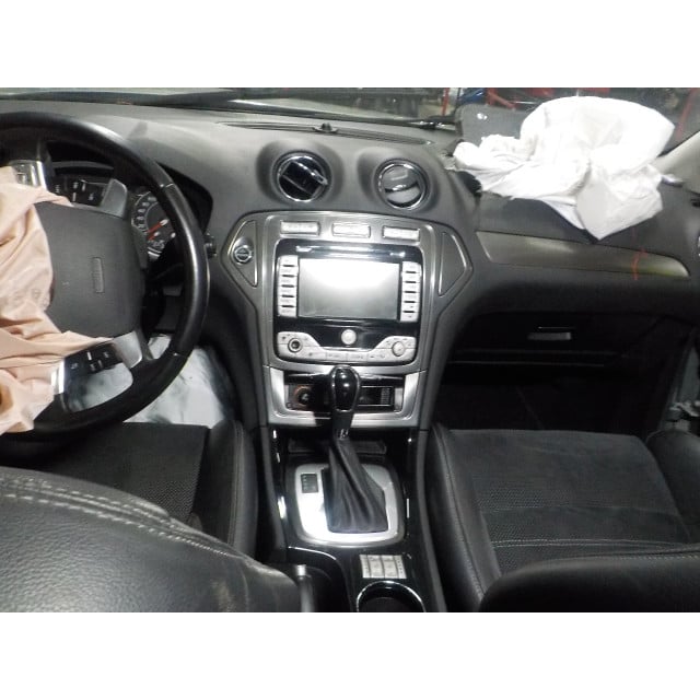 Bumper achter Ford Mondeo IV (2007 - 2015) Hatchback 2.3 16V (SEBA(Euro 4))