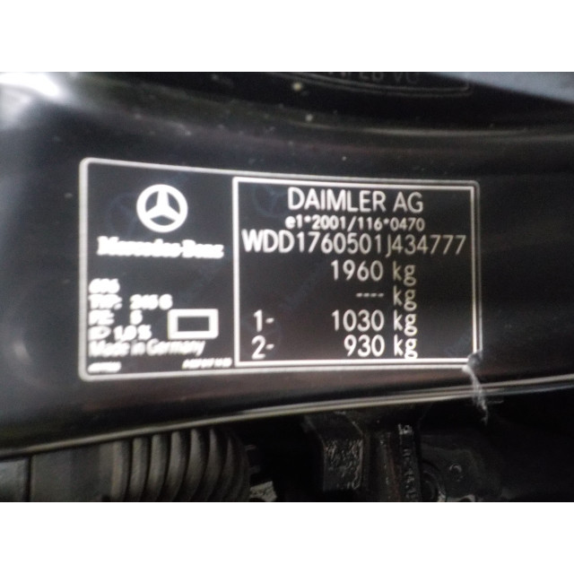 Computer centrale vergrendeling Mercedes-Benz A (W176) (2015 - 2018) Hatchback 2.0 A-250 Turbo 16V (M270.920(Euro 6))