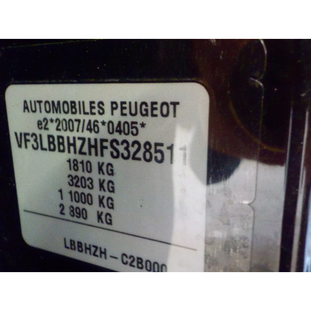 Remklauw rechts achter Peugeot 308 (L3/L8/LB/LH/LP) (2013 - 2021) Hatchback 5-drs 1.6 BlueHDi 120 (DV6FC(BHZ))