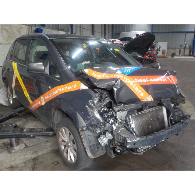 Veiligheidsgordel rechts achter Opel Zafira (M75) (2008 - 2015) MPV 1.6 16V (A16XER(Euro 5))